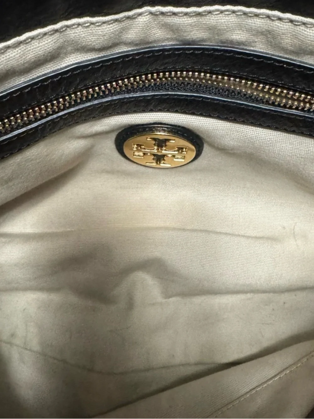 Tory Burch pebbled black